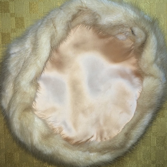 REAL Rabbit Fur - Picture 4 of 6